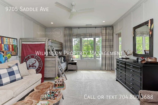 Building Photo - 9705 Saddle Ave