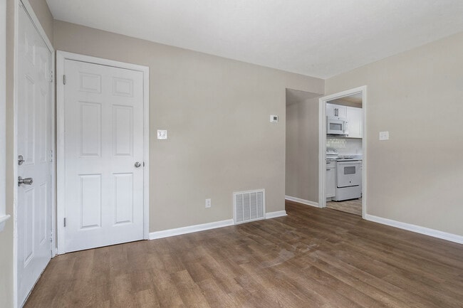 Building Photo - 1437 Thelbert Dr