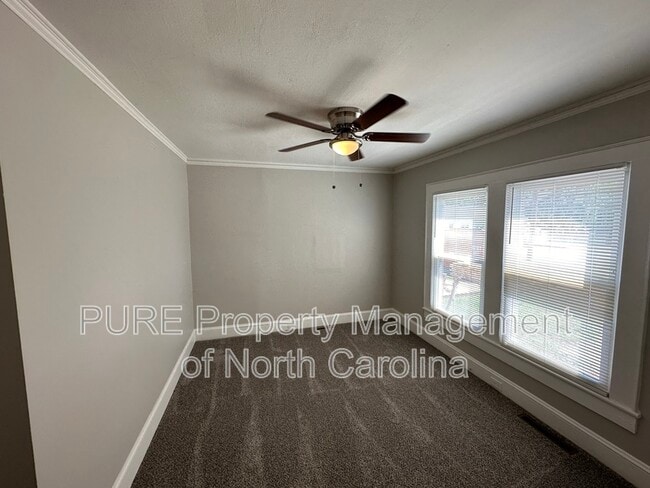Building Photo - 1103 Jackson St