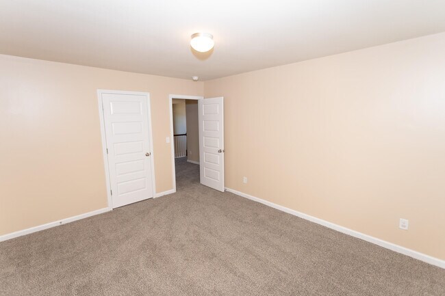 Building Photo - 4632 Southwind Rd