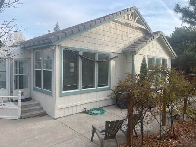 Building Photo - Furnished Two Bedroom Two Bathroom Caughlin Ranch Home