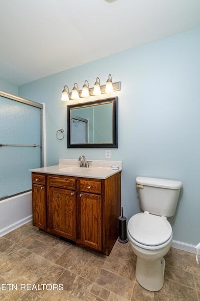 Building Photo - 201 Farlow Dr