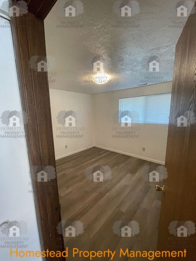 Building Photo - 2691-2693 18th Ave SE