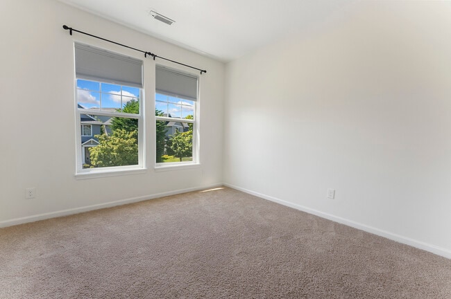 Building Photo - 3671 Wild Rose Loop
