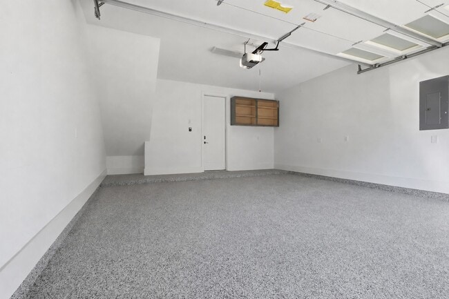Building Photo - 2213 Francis St