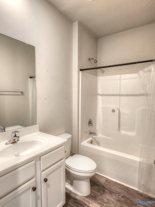 Building Photo - 14970 Eva Cir