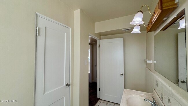Building Photo - 8033 Carpenter Dr