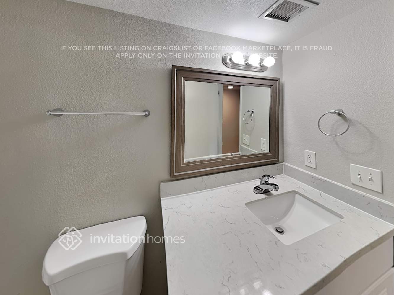 Building Photo - 14014 N 61st Ave