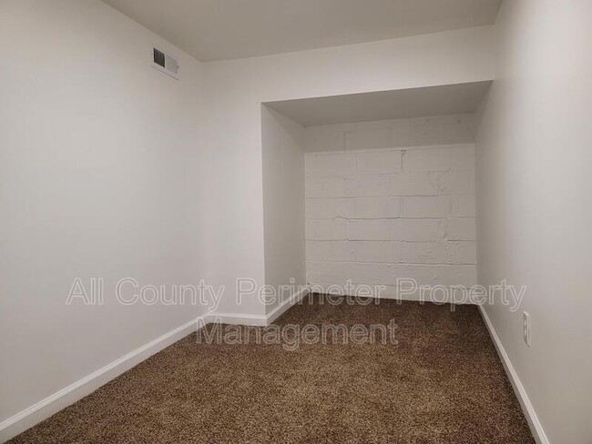 Building Photo - 4336 Hickory Wood Ln
