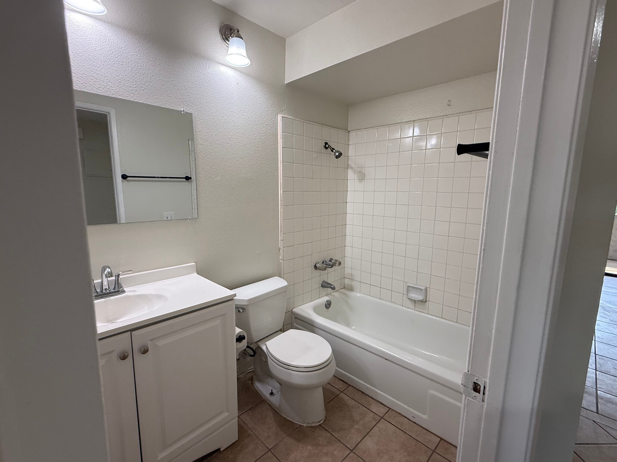 Building Photo - 24322 El Pilar