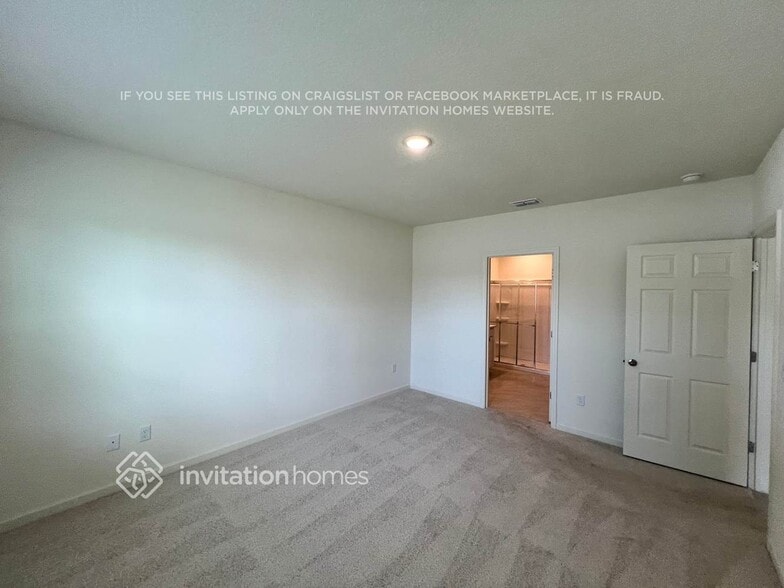 Building Photo - 546 SW Prima Vista Blvd