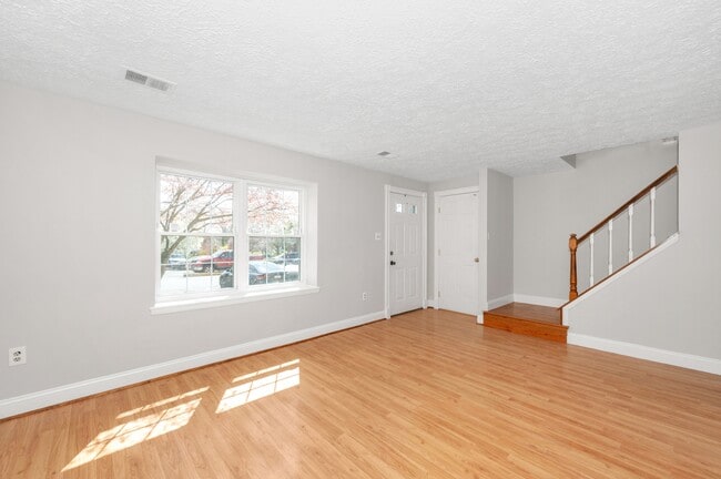 Building Photo - 11724 Rosearbor Ct