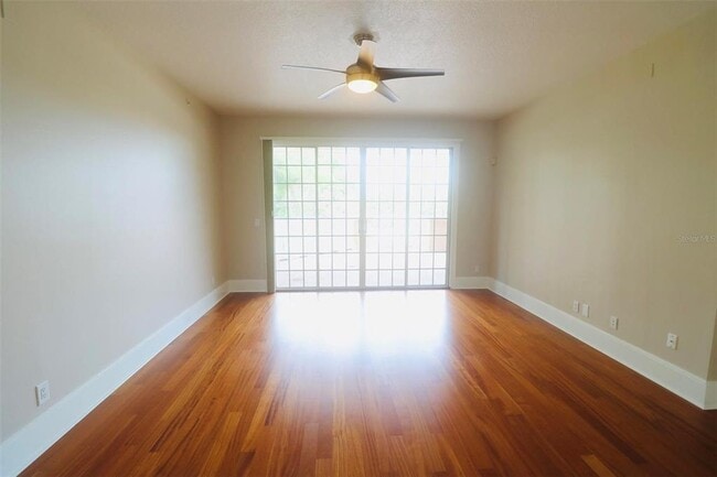 Building Photo - 1110 W Ivanhoe Blvd