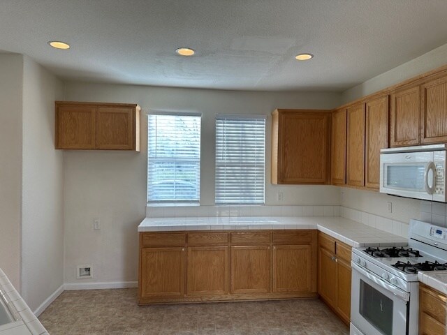 Building Photo - Patterson, Diablo Grande 3 bedroom 2.5 Bathroom Home.