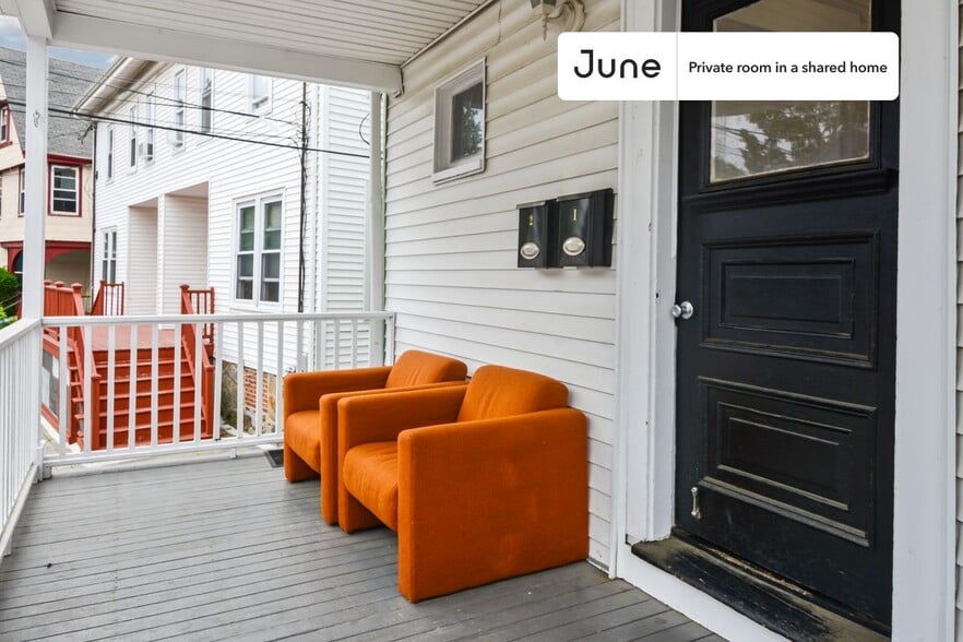 Building Photo - Room in Shared 4 bed/2 bath home in Allston