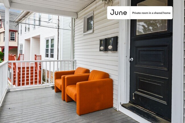 Building Photo - Room in Shared 4 bed/2 bath home in Allston