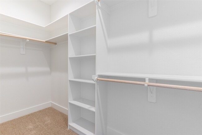 Building Photo - 2426 Ella Blvd