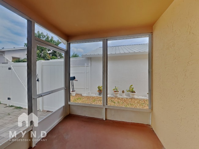 Building Photo - 6607 Crossbow Ln