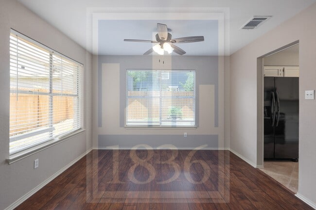 Building Photo - 13210 Vendrell Dr