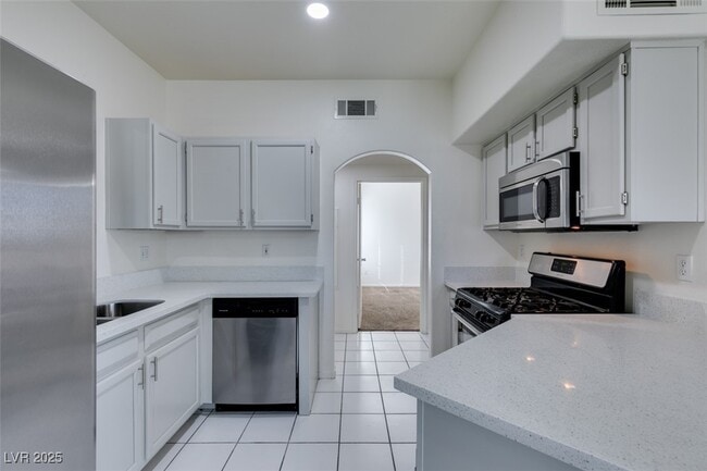 Building Photo - 5525 W Flamingo Rd