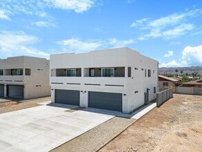 Building Photo - 2551 E Broadway Rd