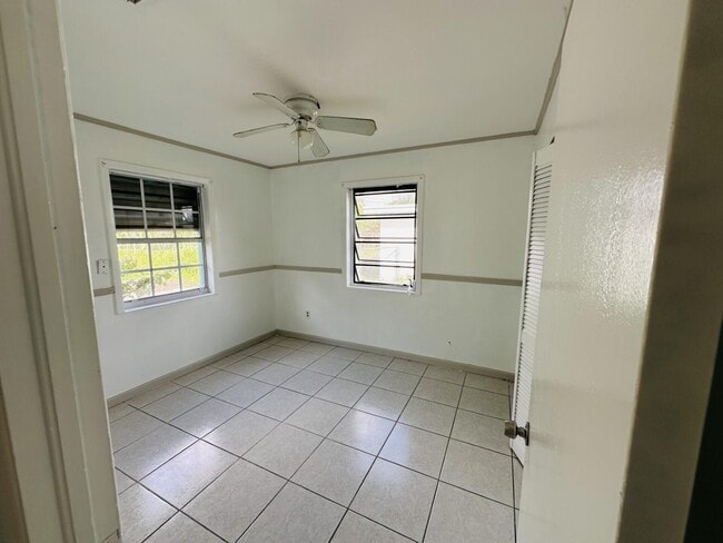 Building Photo - 3014 Vassallo Ave