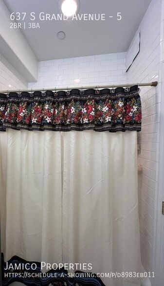 Building Photo - 637 S Grand Ave