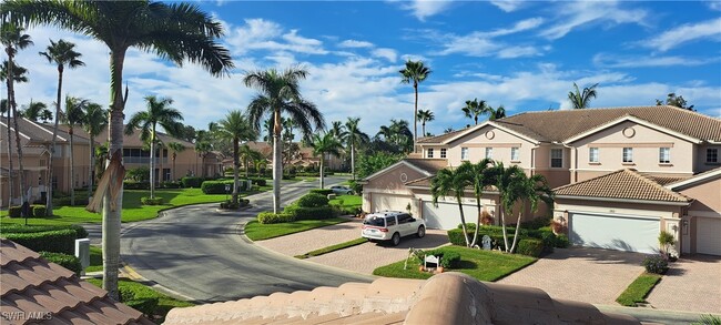 Building Photo - 13841 Lake Mahogany Blvd