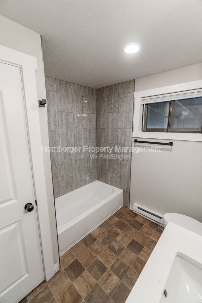 Building Photo - 508 E Rich Ave