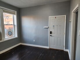 Building Photo - 4909 W Roosevelt Rd