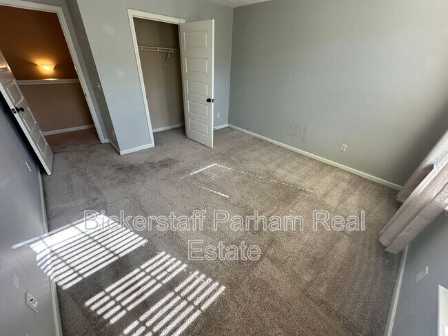 Building Photo - 6054 Townes Way