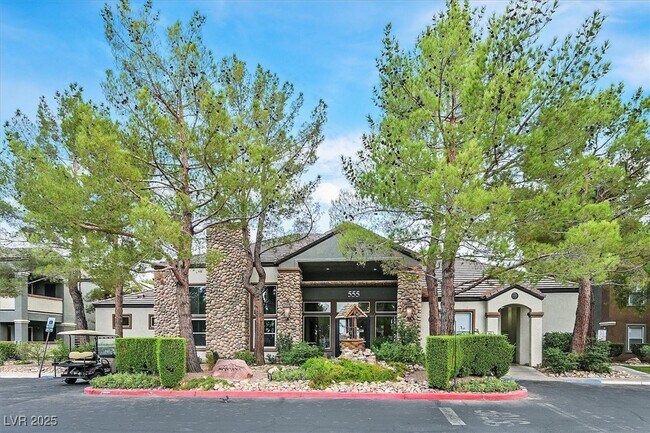 Building Photo - 555 E Silverado Ranch Blvd
