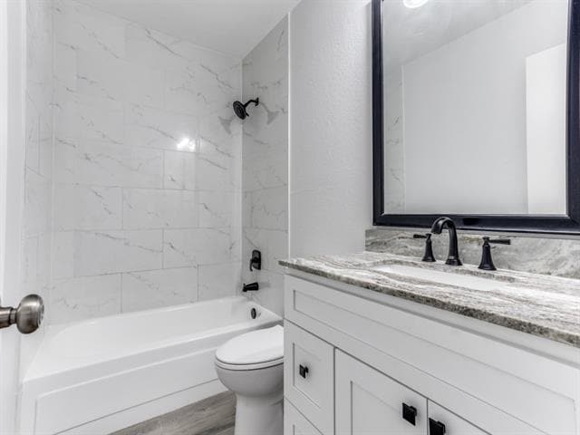 Building Photo - 7418 Tulane Dr