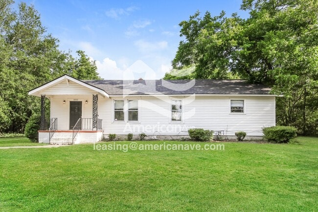 Building Photo - 2222 Harding Rd