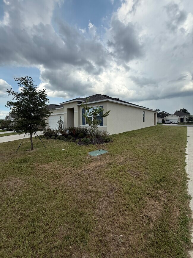 Building Photo - 3803 Resting Robin Ave