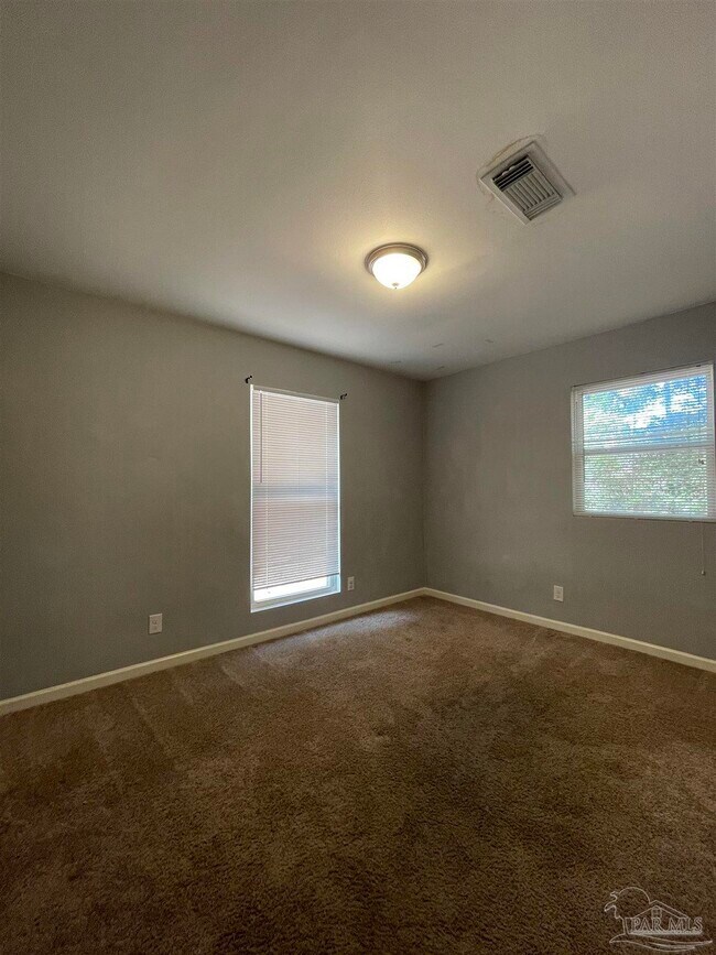 Building Photo - 5212 Parkway Dr