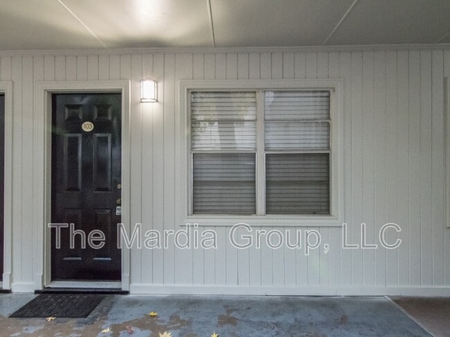Building Photo - 4311 Cole Ave