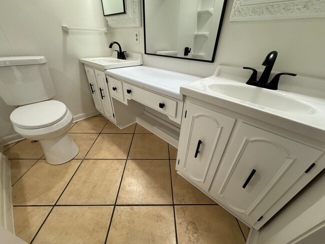 Building Photo - 408 3rd Ave NW