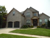 Building Photo - 2331 Coroneo Ln