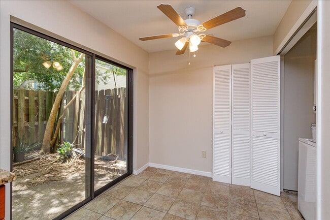 Building Photo - Winter Park 2 Bedroom Upgraded Condo