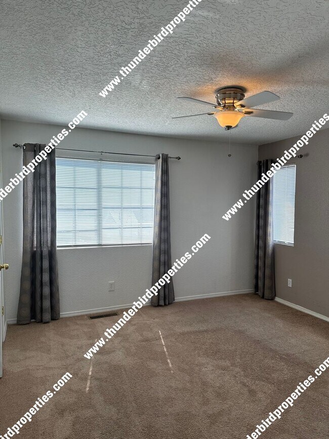 Building Photo - Gated community near Sandia Labs & KAFB