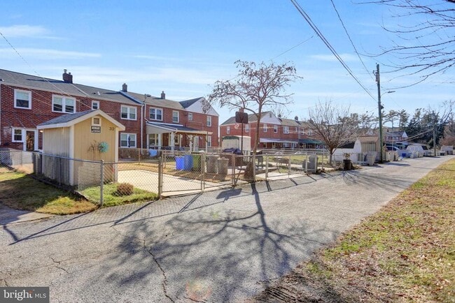 Building Photo - 32 Wilfred Ct