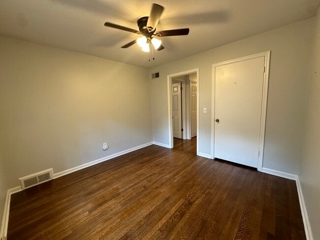 Building Photo - 5901 Brierdale Ave