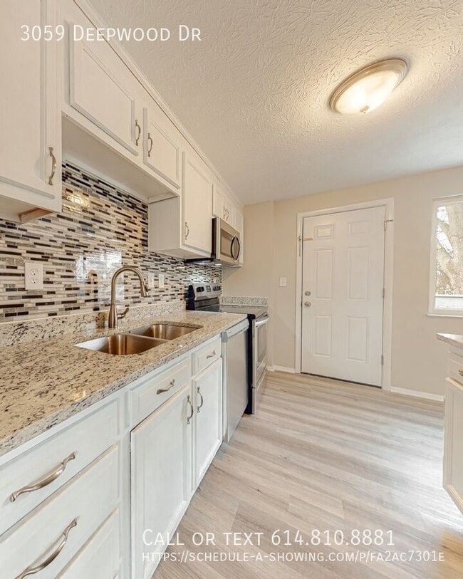 Building Photo - 3059 Deepwood Dr