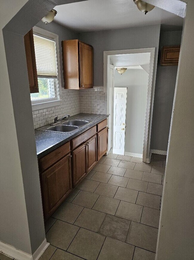 Building Photo - 9658 Beaverland St