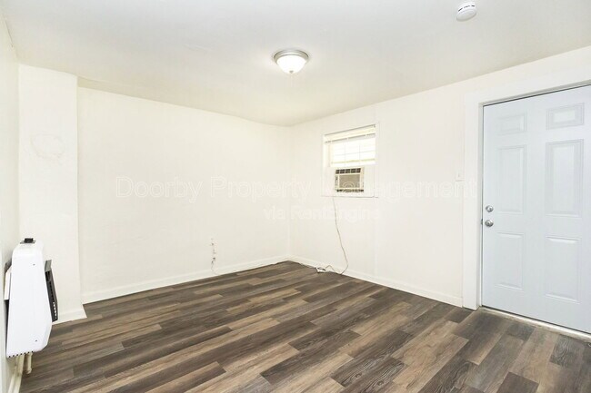 Building Photo - 417 N Hawthorne St