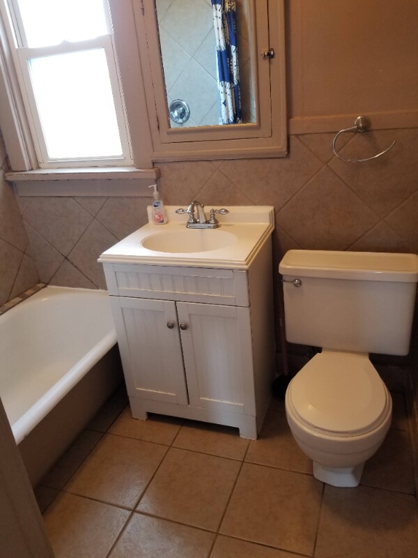 Building Photo - 3617 Boulevard of the Allies