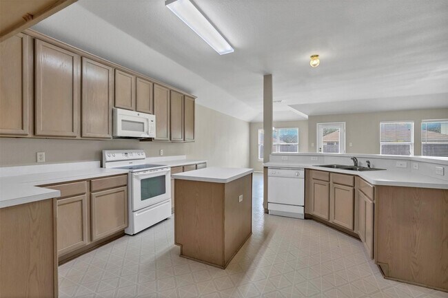 Building Photo - 9641 Olivia Dr
