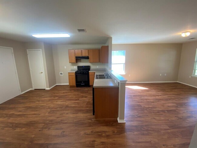 Building Photo - 11901 Briarcreek Loop