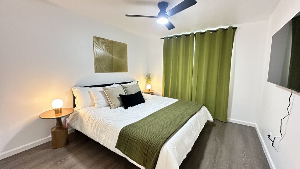 Building Photo - 4205 Ohio St